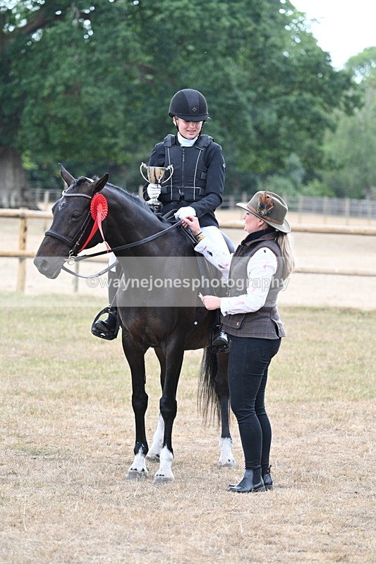 WJ7_1495 - Class 8 Ridden Veterans