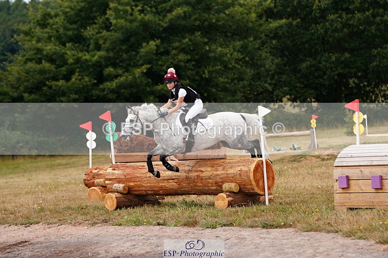 250802A-124212-04096 - B-079-Claudia.Groves-QUICKSILVER