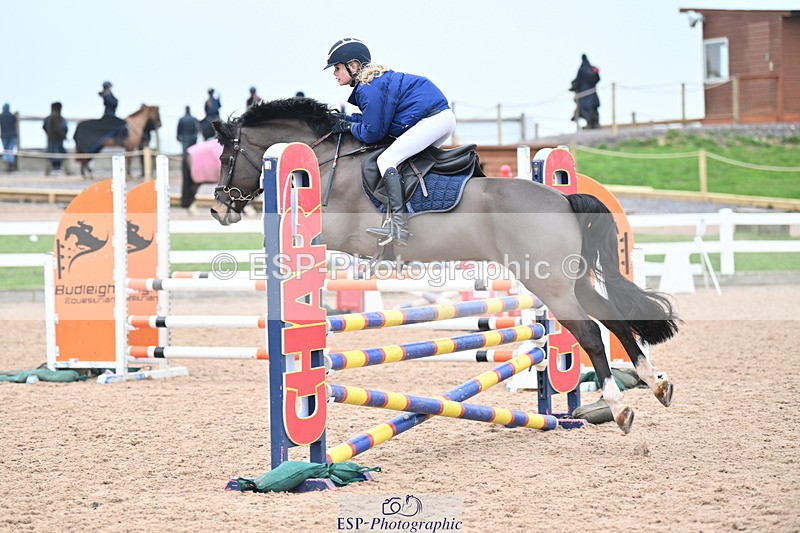 240128A-113223-00550 - Cls 3 Pony Discovery and 90cm Open