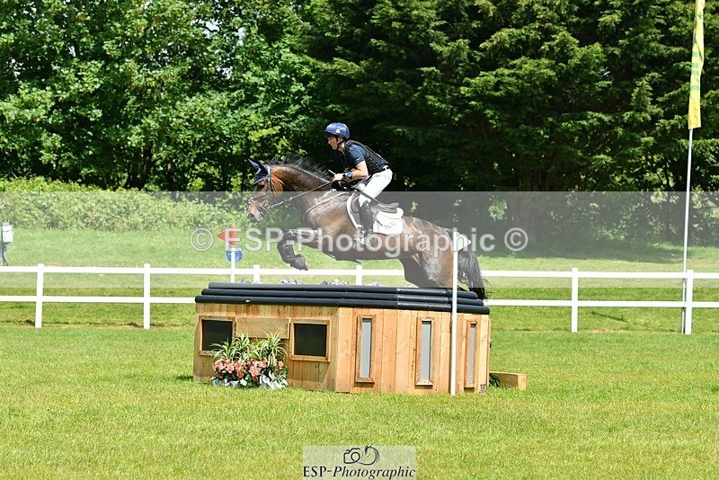 230528-131117-17146 - 435-LUNA_MIST-Tom_McEwen-XC