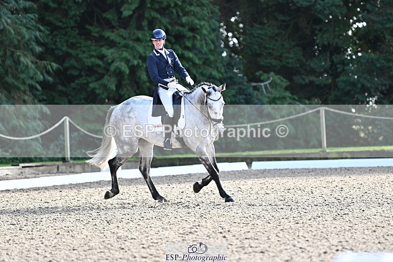 241023-143353-00546 - 001-Cameron.Beer-NEWPORTS.DEFINITELY.UNTOUCHABLE