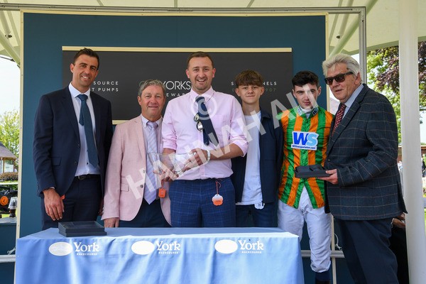 270523-Race 2-Native American-0269 - Race 2 2.10pm Collective Green Energy EBF Restricted Novice Stakes