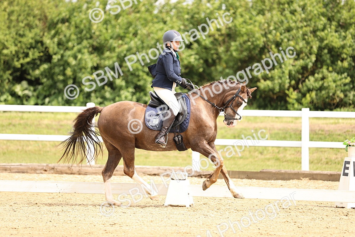 SBM_001911 - Class 2 - Novice 4 - 10.36-11.39