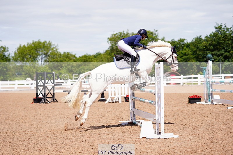 240629A-122416-05315 - Cls 18 Newcomers and 1m Open