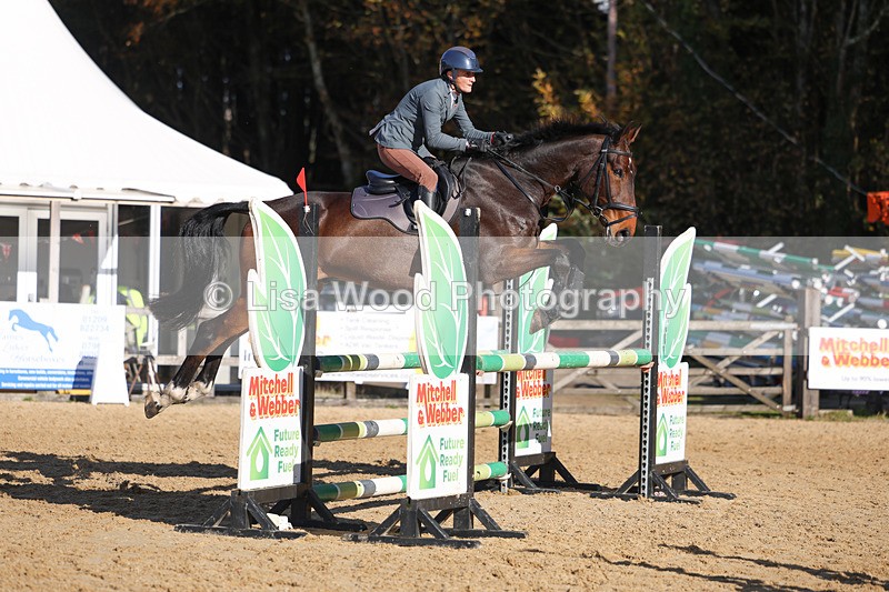 3E7A5611 - Class 7: Senior Newcomers/1.10m open