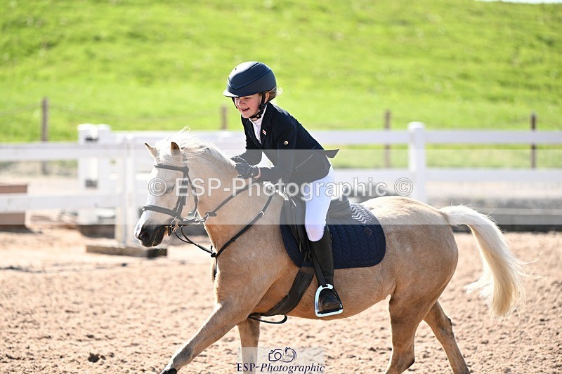 250504-094736-01729 - Cls 13+14 Club and Schools 60cm