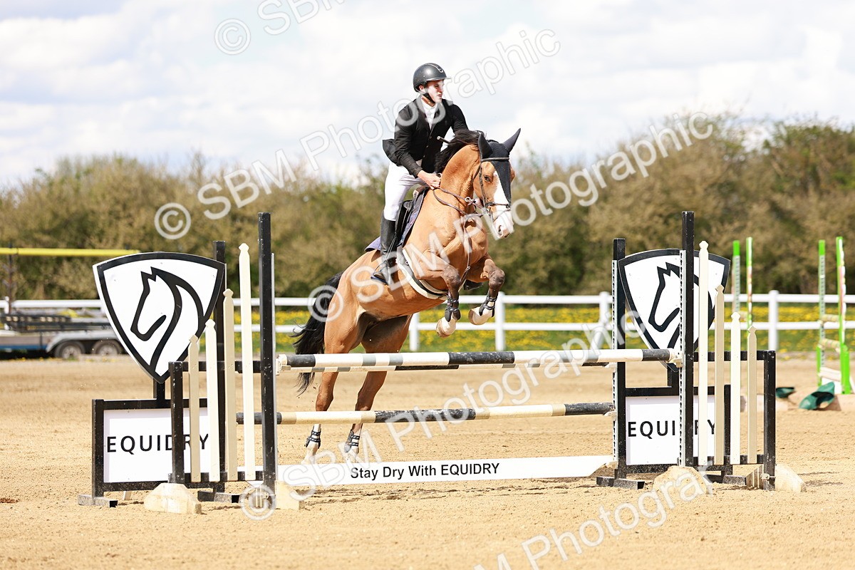 SBM_001937 - Class 4 - Senior Newcomers - 1.10m