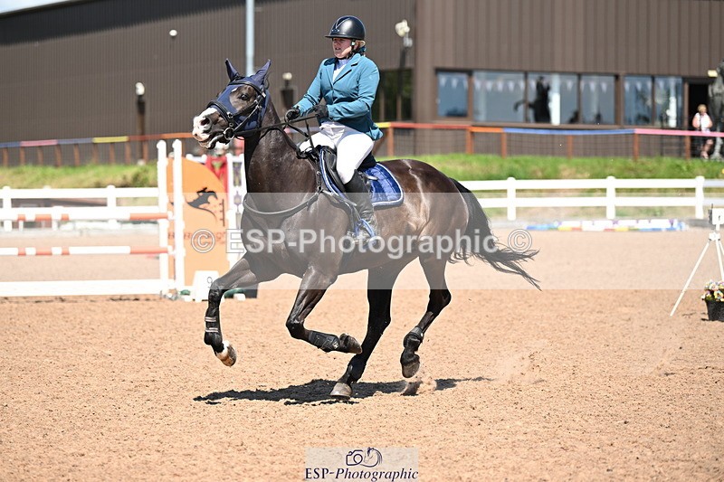 240728A-141054-09400 - Cls 36 1.05m Amateur Qualifier