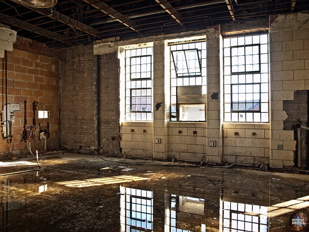 Pilgrim State Hospital (Brentwood, NY) | Operating Room Pools - Pilgrim State Hospital