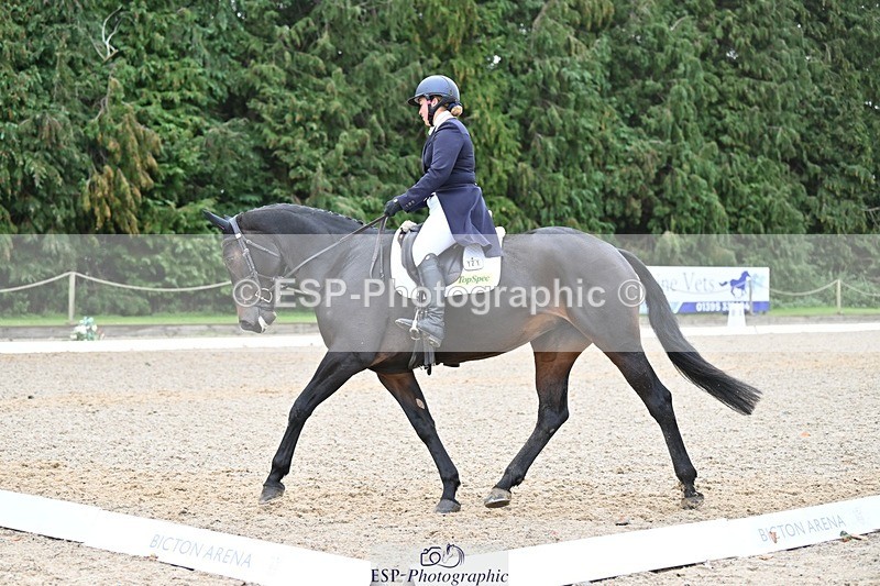 231019-130531-03280 - 121-KNOCKADERRY.MISTY.BAT-Harriet.Dickin-DR