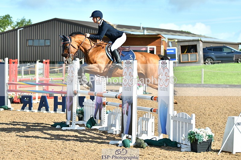 230811A-090704-02952 - Cls 14 A&B Snr Disco & 1.00m Open