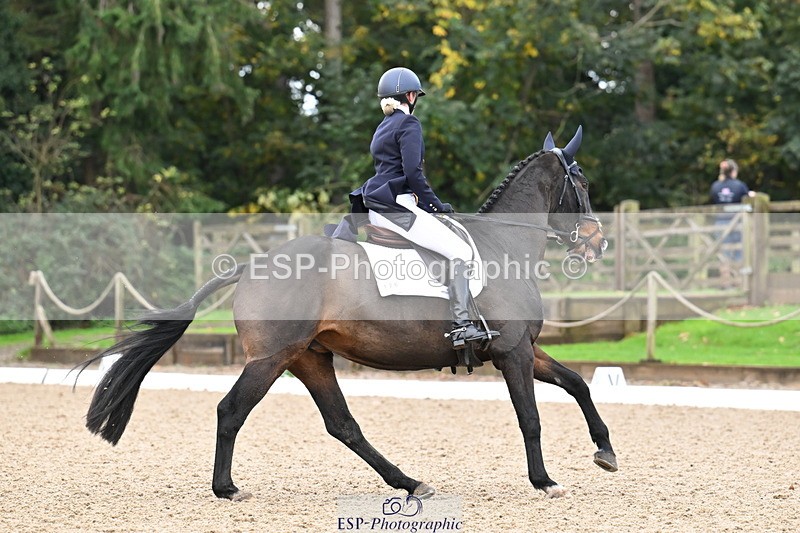 251023A-100600-01421 - B-126-Catherine.Van.Randwyck