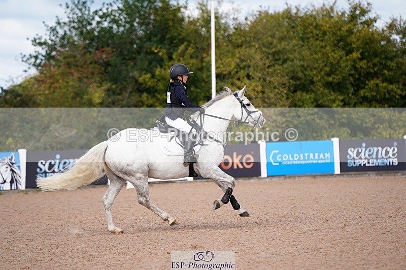 250921-114520-02788 - Cls 21+22 Club and Schools 70cm