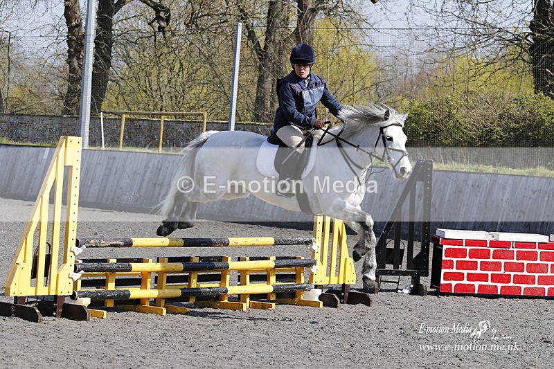_EST0866 - Bourne Valley Riding Club Winter Showjumping 27/03/22