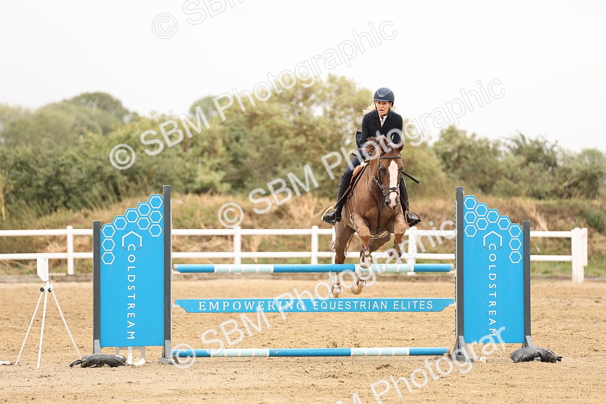 SBM_024028 - Class 6 - Senior Newcomers 1.10m