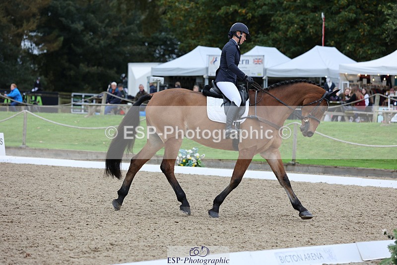 241024-120411-01813 - 148-Courtney.Romcke-ROMA.VICTOR