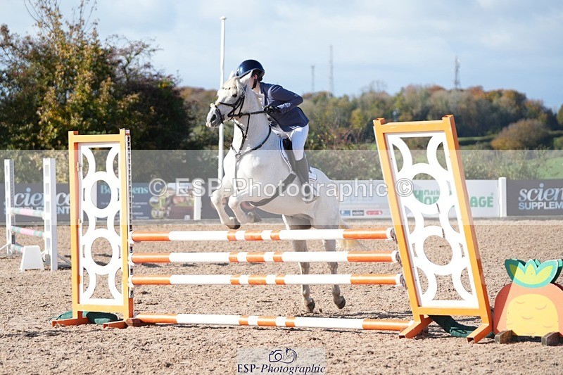 251025-130339-00460 - Cls 9 Pony Winter Discovery and 90cm