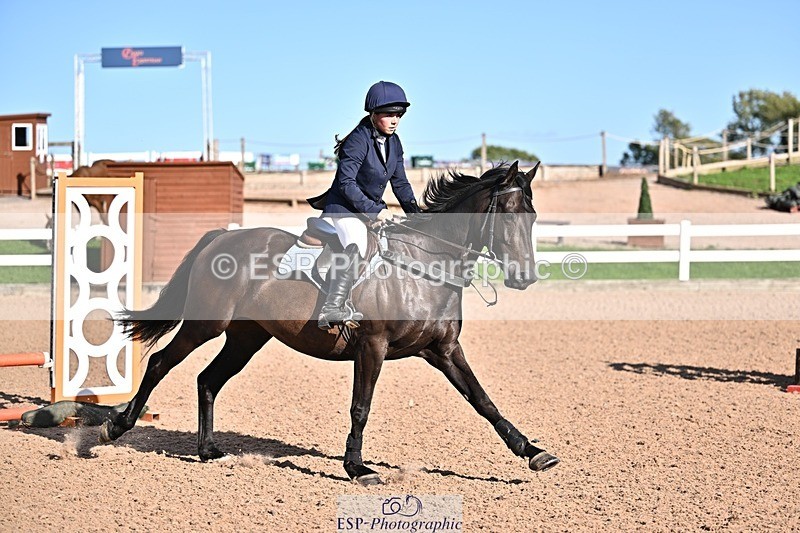260915-163247-00040 - Clear Round and 60cm