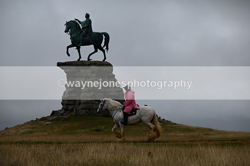 DSC_1786 - Time at Statue 12:13 to 12:32