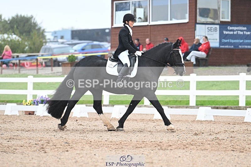 250907-142105-09250 - 021-Francesca.TurnerAlbie