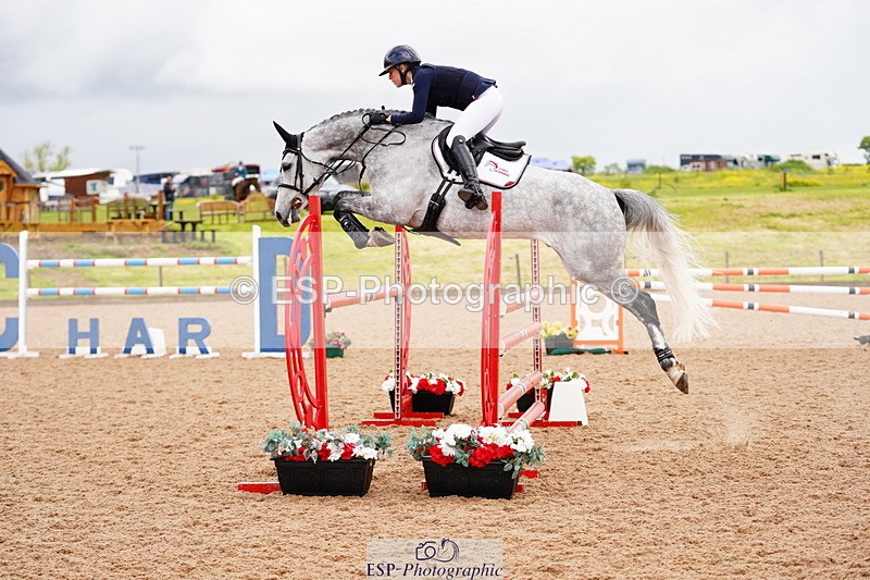 240526A-121316-07992 - Cls 26 Chard Equ 1.05m and 1.10m Grand Prix