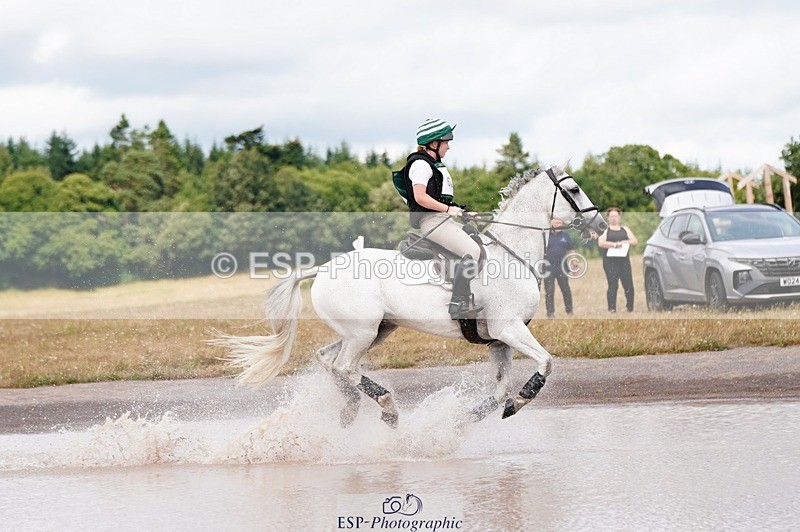 250803A-153350-16611 - P-714-Skye.Pleydell-Bouverie-SUPER.VISION