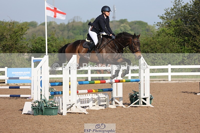 240510A-082220-04197 - Cls 13 British Novice and 90cm Open