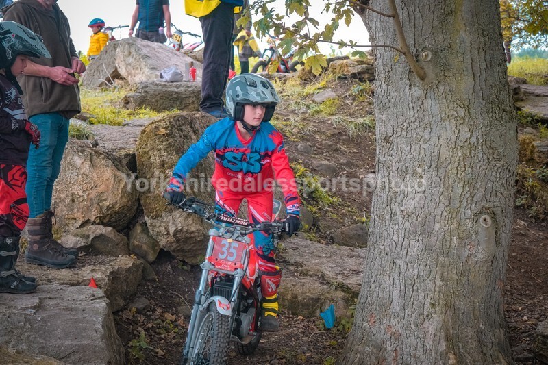 DSCF0485 - Ripon MC Trial 27/09- kids