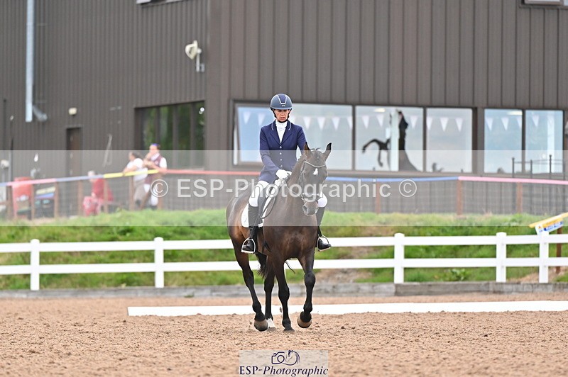 240817A-153349-10309 - 211-Louisa.Chatting-First.Mohican.II