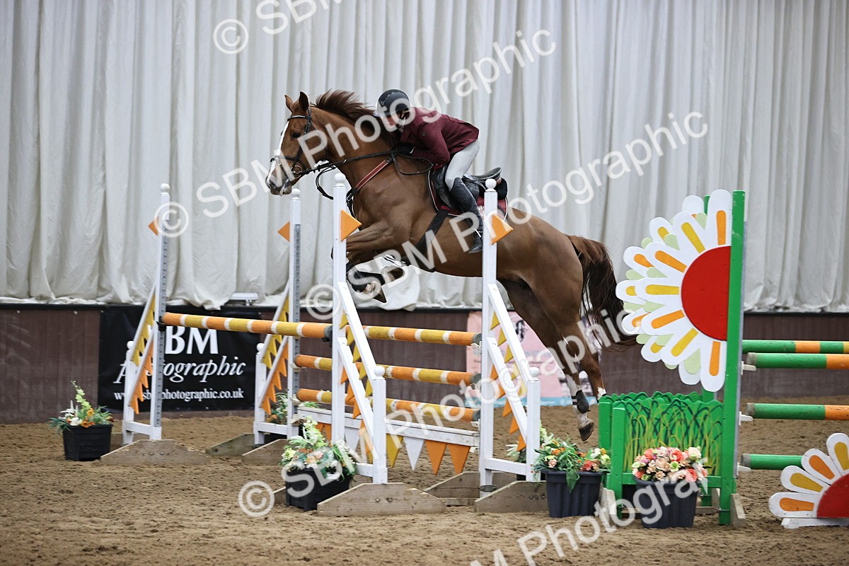 SBM_001902 - Class 4 - Senior Newcomers - 1.10m Open