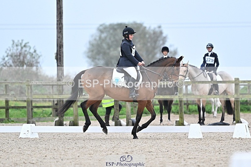 241103-145254-02651 - Novice 1 - 14.44 to 16.08