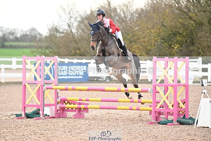 241206-094412-00065 - Cls 2 British Novice and 90cm Open
