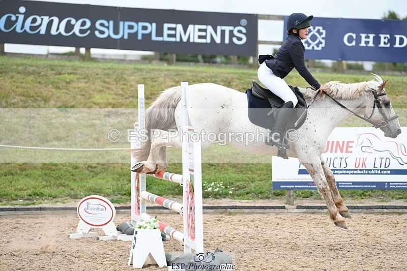 250807-105941-00384 - 90cm Round 1