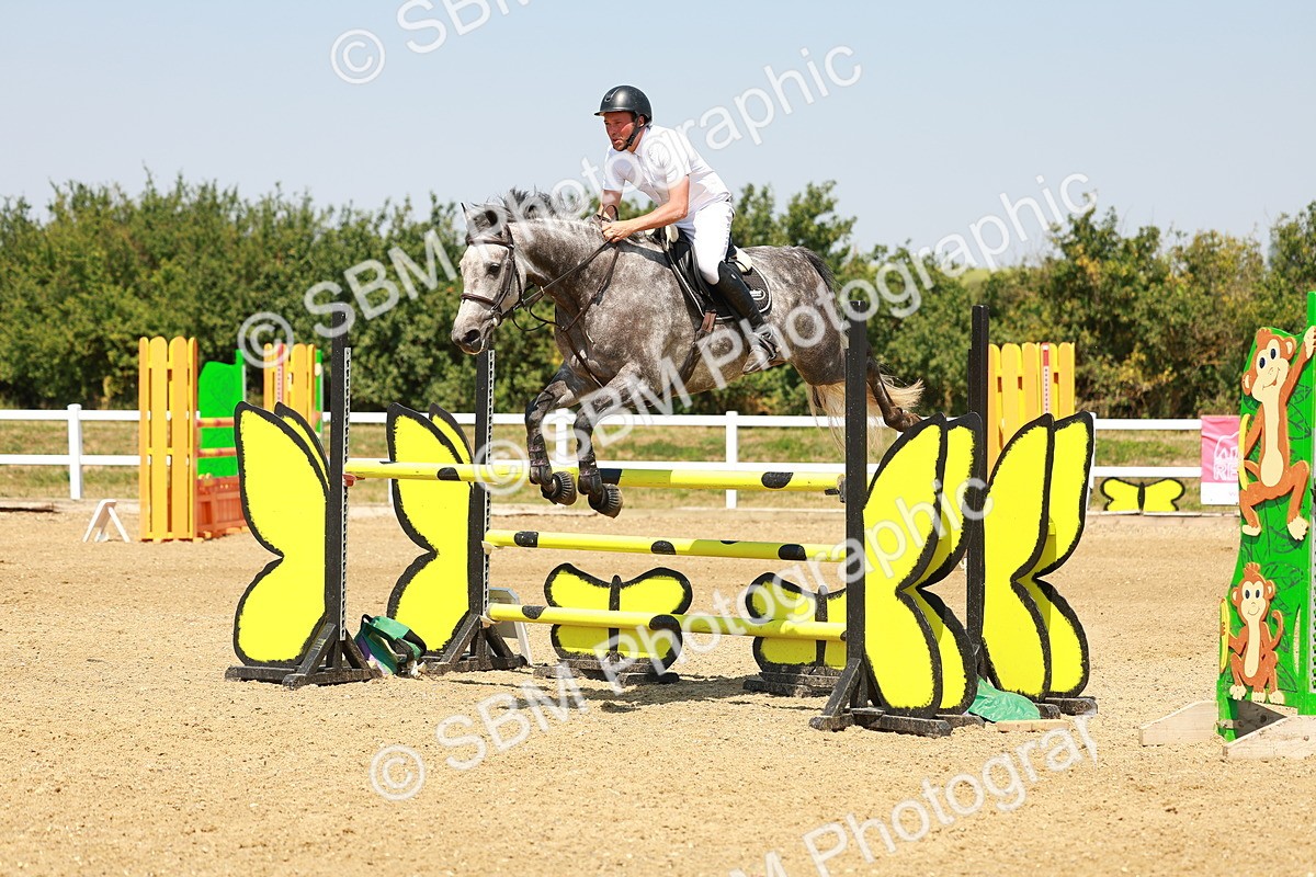SBM_002042 - Class 5 - Senior Foxhunter - 1.20m