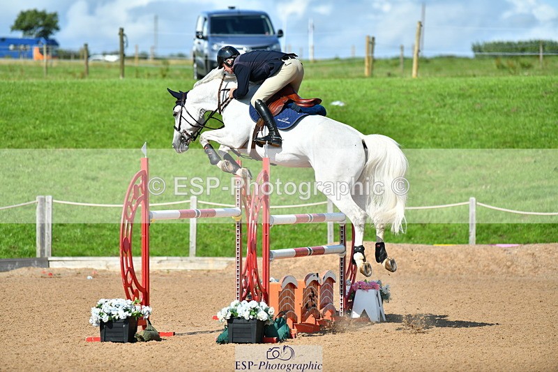 230723A-165201-13695 - Cls 8, 2 Star Medium 1.35m