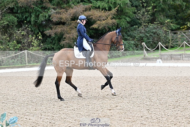 251022A-143604-00332 - B-104-Millie.Juleff