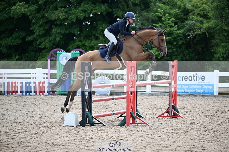 240605A-150241-00871 - Cls 4 Newcomers and 1.10m Open