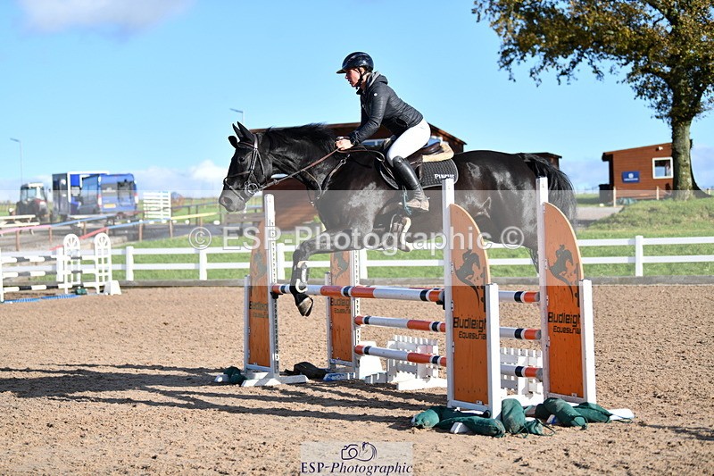 231110A-140709-00743 - Cls 5 Newcomers & 1.10m Open