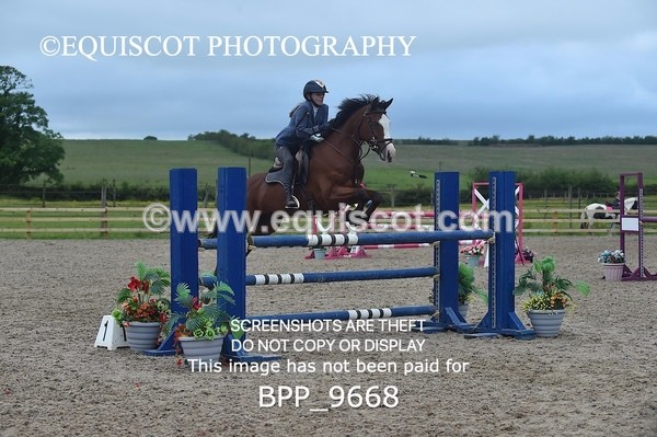 BPP_9668 - CLASS 20 SUN STX-UK Pony Foxhunter/ 1.10m Open
