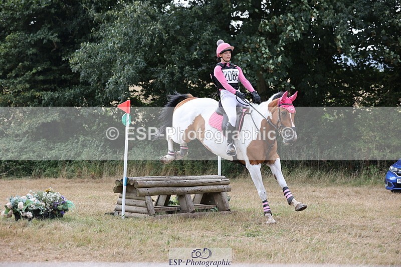 250824A-130334-36908 - 2085-Izabelle.Woodman