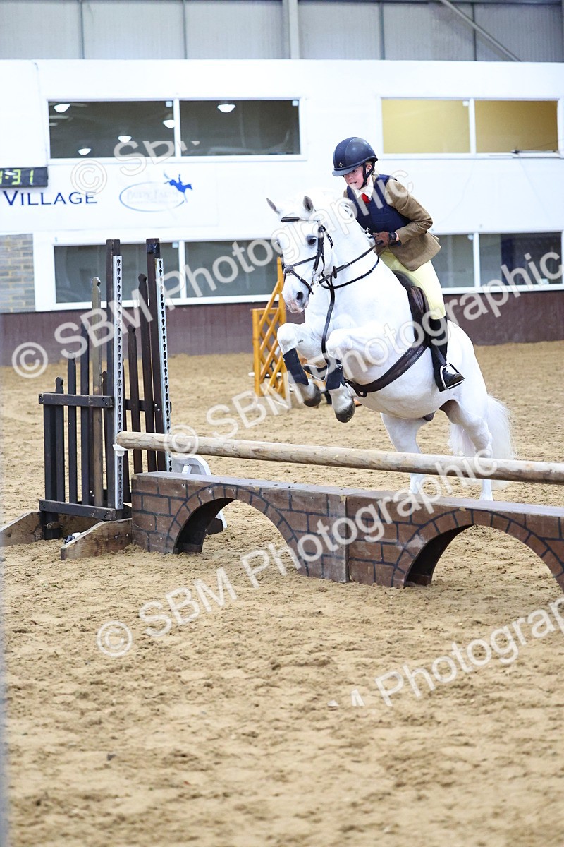 SBM_005082 - Class 41 - Not exceeding 143cms