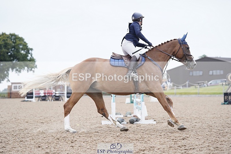 240831A-144746-04231 - 219-Julie.Milkins-R-GIUPETTE.DI.NALA