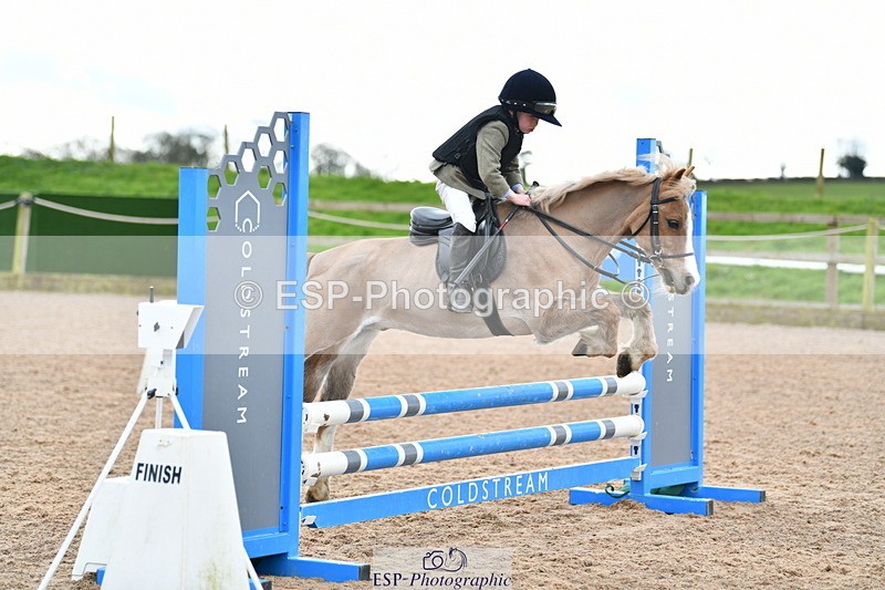 240310A-110908-02180 - Cls 16+17 Club and Schools 70cm