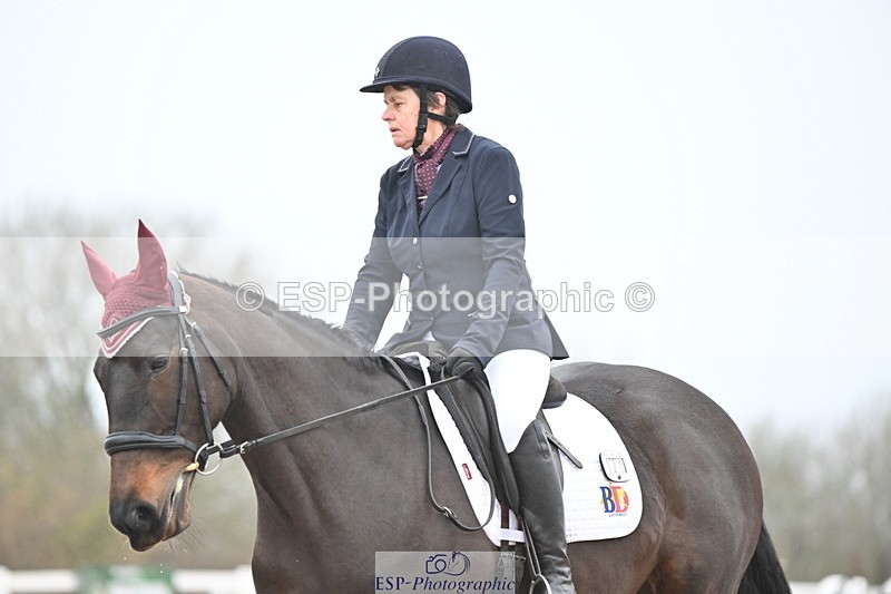 240217A-090805-00292 - 121-Jane.Dyer-Maen.Valley