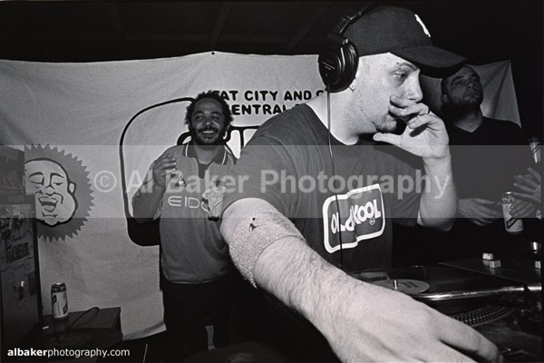 26 - Friends-&-Family @ the roadhouse 06.04.02