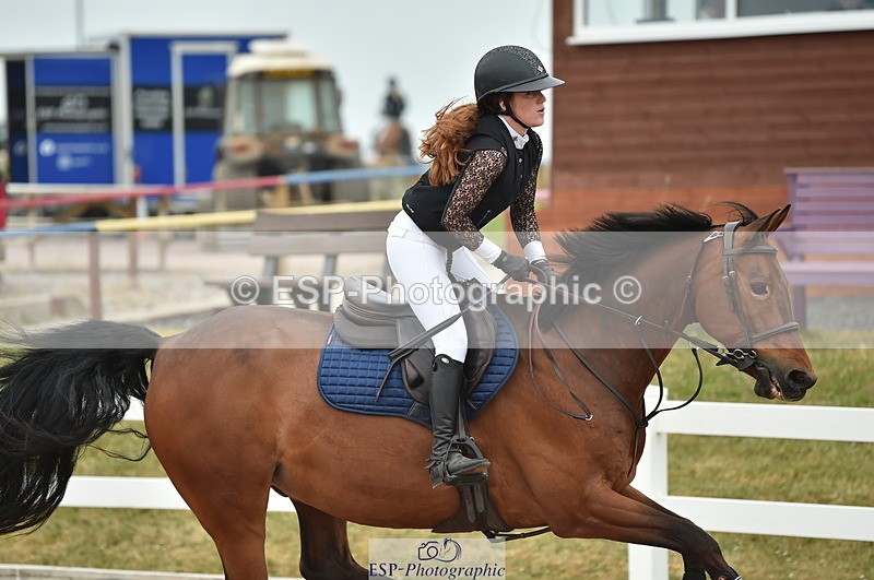 230611A-112134-04758 - Cls 33 95cm Amateur Qualifier