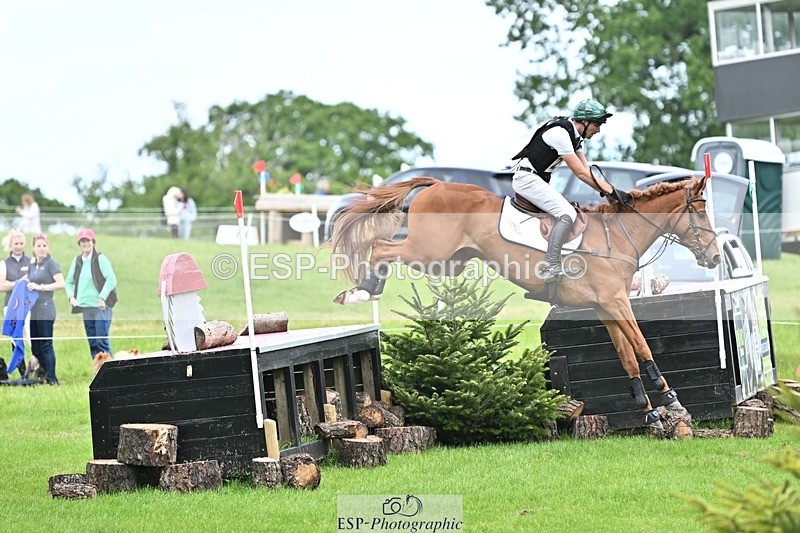 240525-154057-17241 - 223-MORNINGSTAR_VAN_ALTRIDO-Max_Warburton