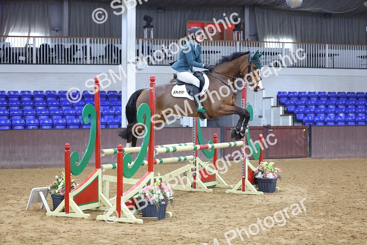 SBM_008638 - Class 21 - Nupafeed Supplements Senior Discovery/ 1m Open - First Round (1.00m)