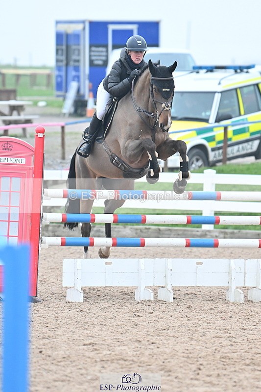 240113A-141349-02282 - Cls 13 Foxhunter and 1.20m Open