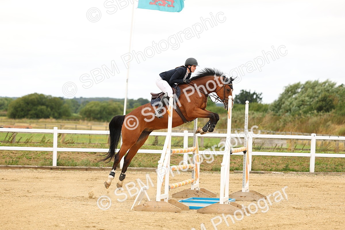 SBM_009938 - Class 3 - Senior Newcomers - 1.10m Open